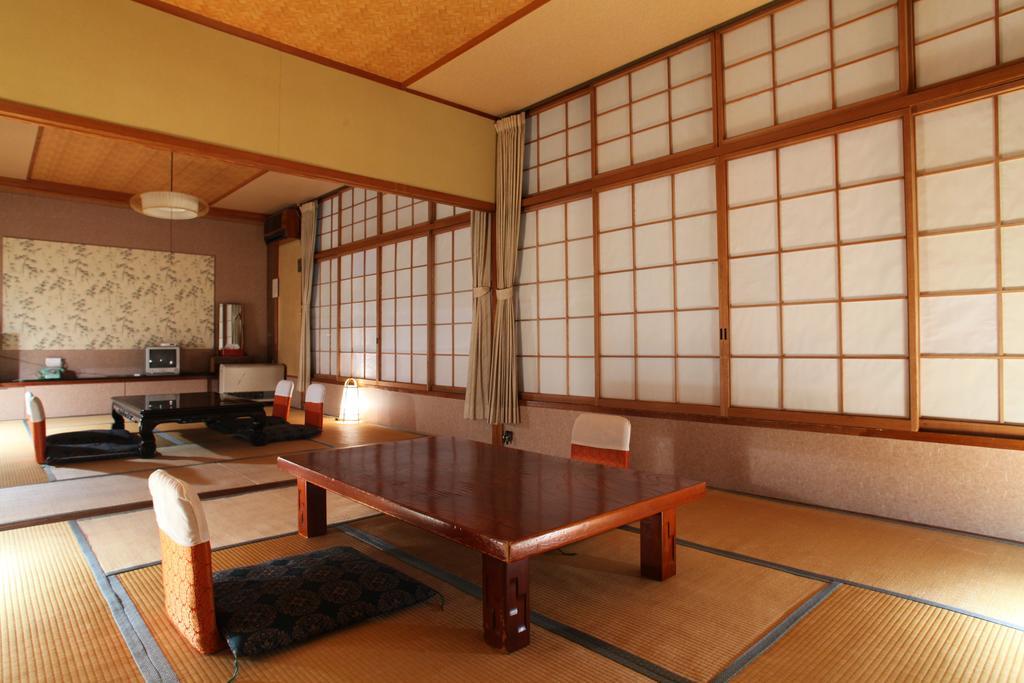 Hatsunoyu Yamanouchi  Ruang foto
